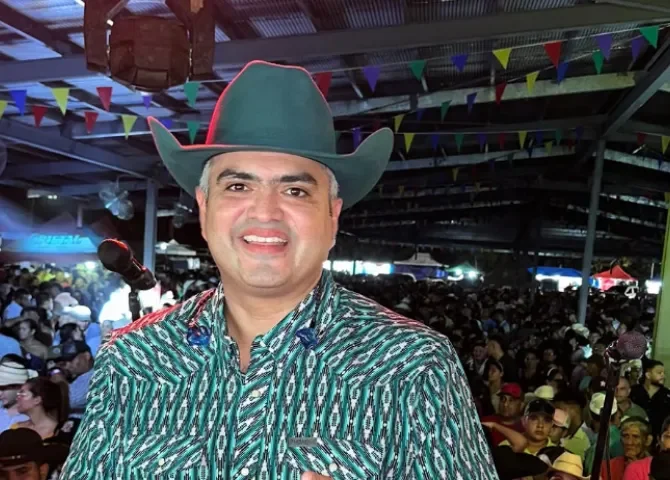  Foto: @jhonathanchavezoficial 