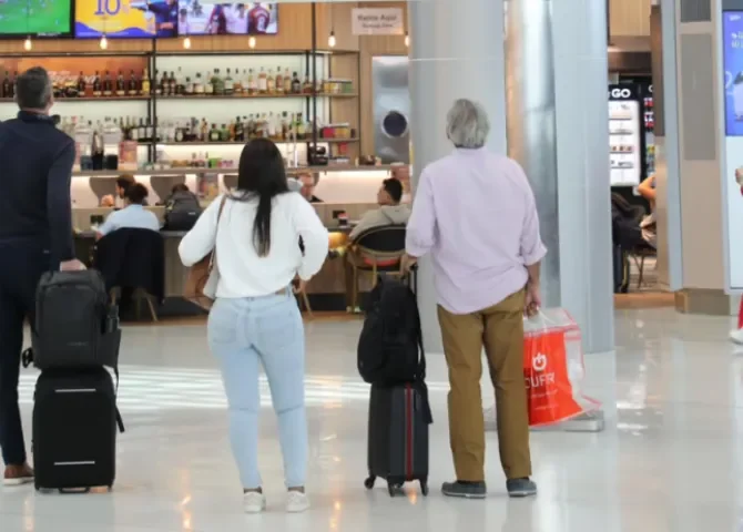  Sube la cifra de pasajeros en tránsito que aprovechan para vacacionar en Panamá 