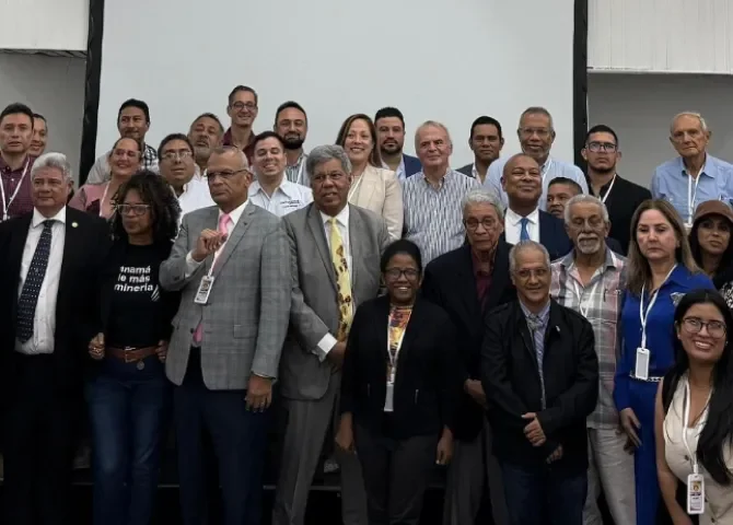 Foro Minero de la SPIA analiza el futuro de la minería en Panamá con expertos y público 