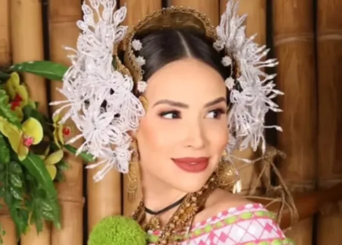  Sheldry Sáez se emociona al saber que hay una imagen de ella empollerada en la Muralla China 