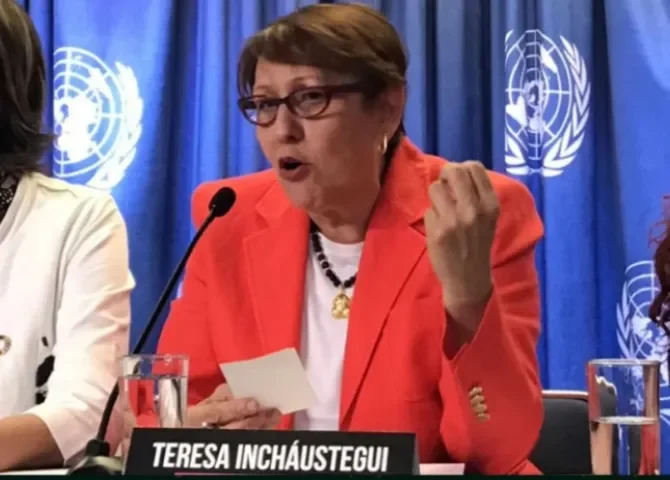 Teresa Incháustegui. 