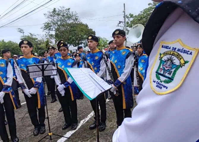  La Chorrera celebró 170 años de fundación con desfile cívico en la Avenida de Las Américas 