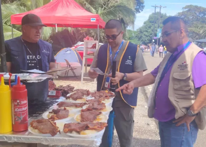  Detenciones e irregularidades en comercio de expendio de alimentos en la festividad del Cristo Negro de Portobelo 