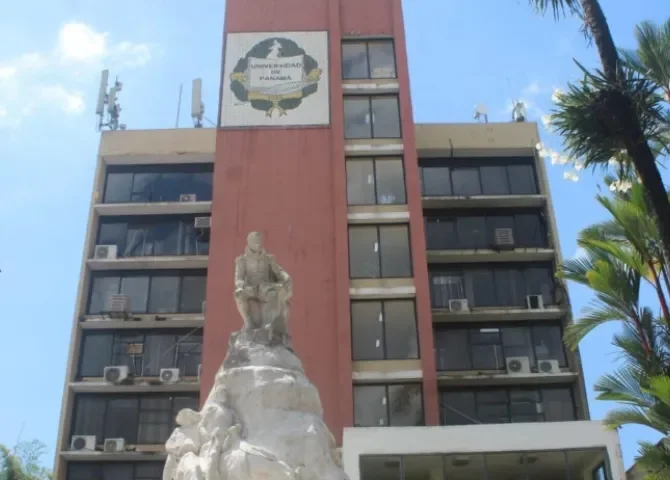  Foto: Universidad de Panamá.  