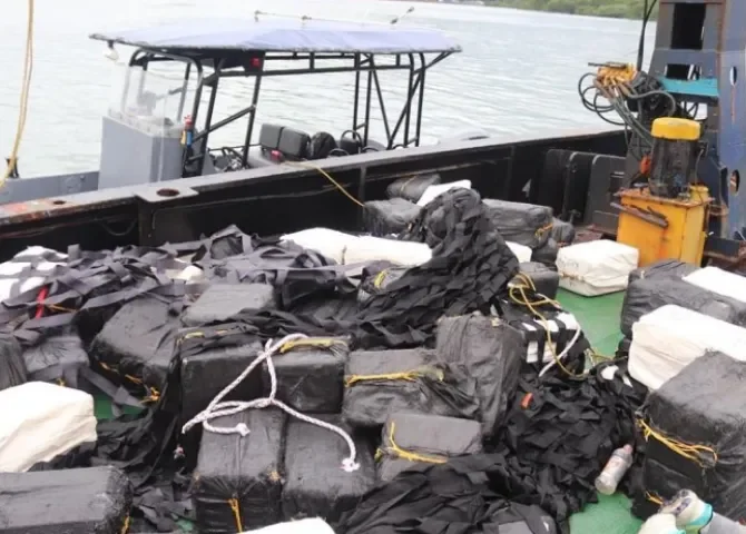  ¿Qué vínculos políticos habría detrás del remolcador cazado con cocaína? 