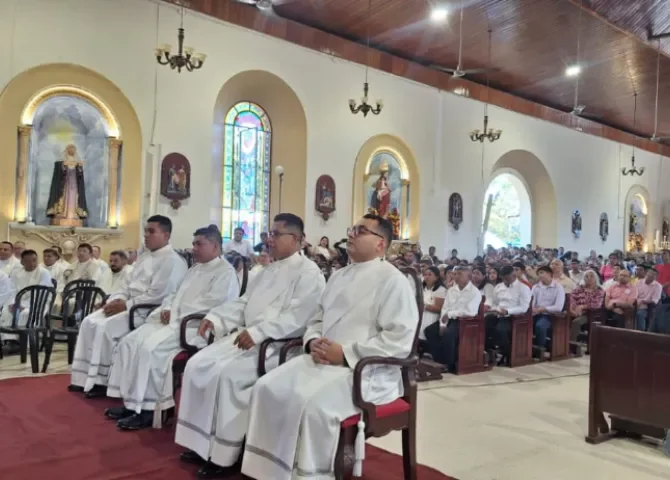  Diócesis de Veraguas celebra la ordenación de tres nuevos presbíteros 