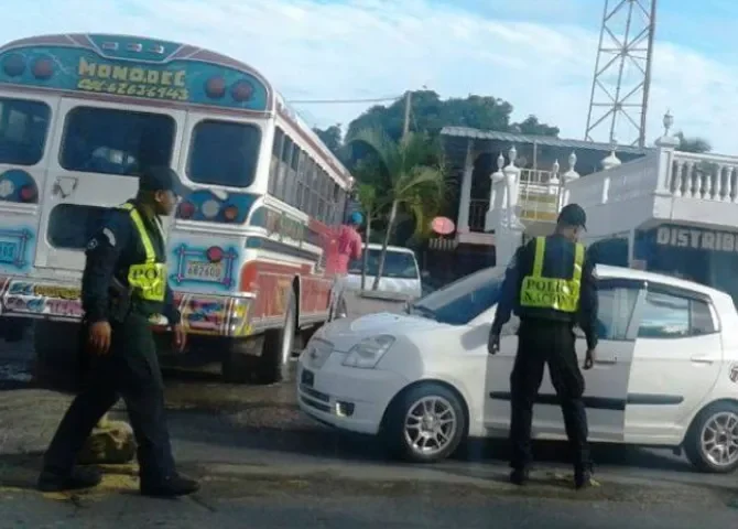  Retenes policiales dividen opiniones en la provincia de Colón 