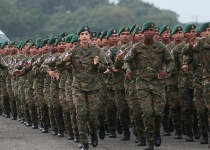   Más de 4,100 miembros de la Fuerza Pública ascienden de rango  