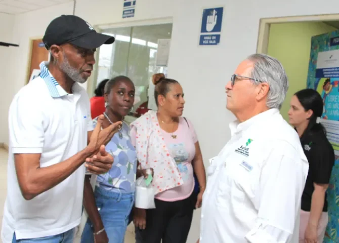  Evalúan centros médicos en Colón y detectan necesidades clave 