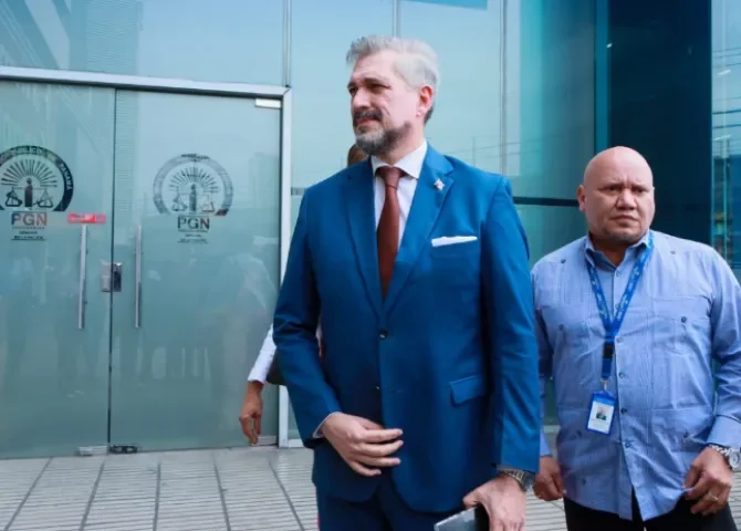  Quisieron entrar de maestros con diplomas falsos y Meduca los denunció 