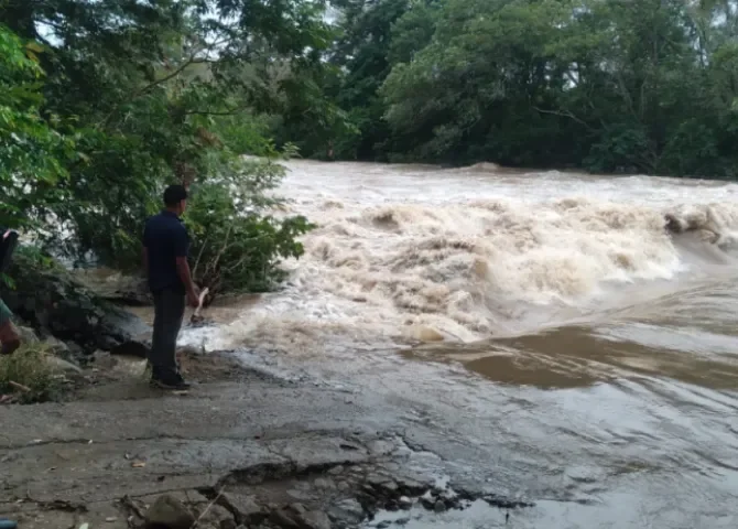  Mal tiempo provoca deslizamientos y cierre temporal del Parque Nacional Omar Torrijos Herrera 