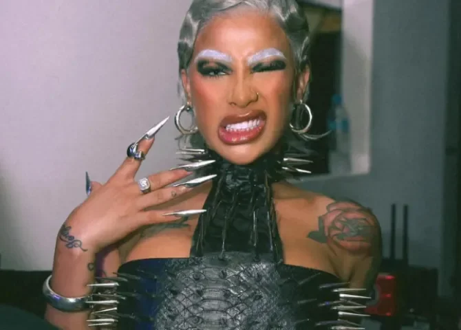  Arrestan a Yailin La Más Viral tras hallazgo de armas en su vehículo 