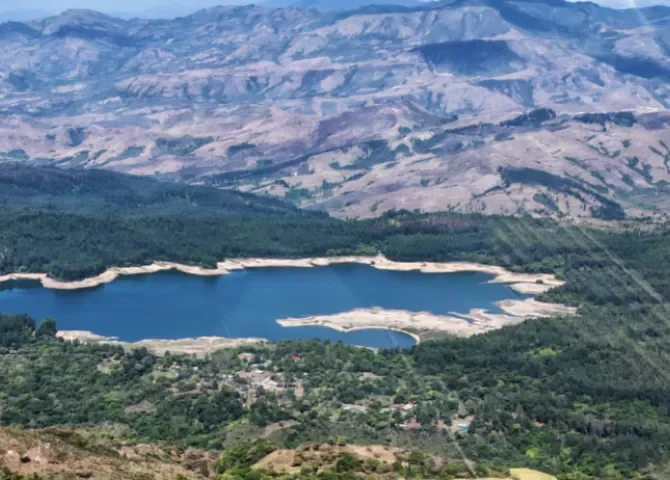  Controlan incendio en La Yeguada tras afectar más de 100 hectáreas 