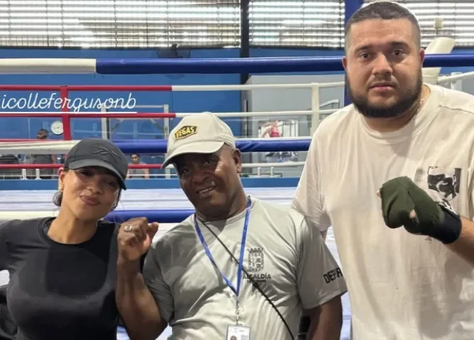  ¡Nicolle Ferguson lo invitó! Samuel Anthony se fue a entrenar boxeo y salió recomendándolo  