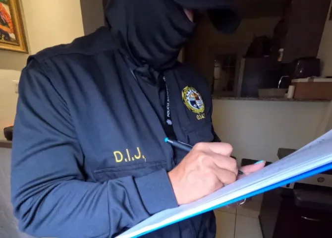  Operación Pupitre deja tres aprehendidos por presunto peculado en Don Bosco 