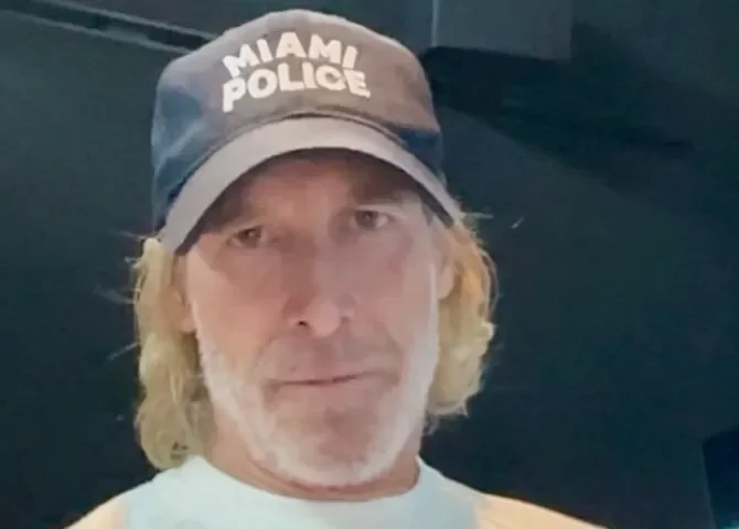   Foto: @michaelbay  