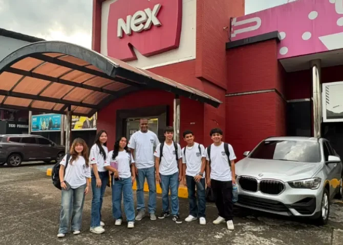  Talento panameño viajará a Corea del Sur para competir en el FIRST Global Challenge 