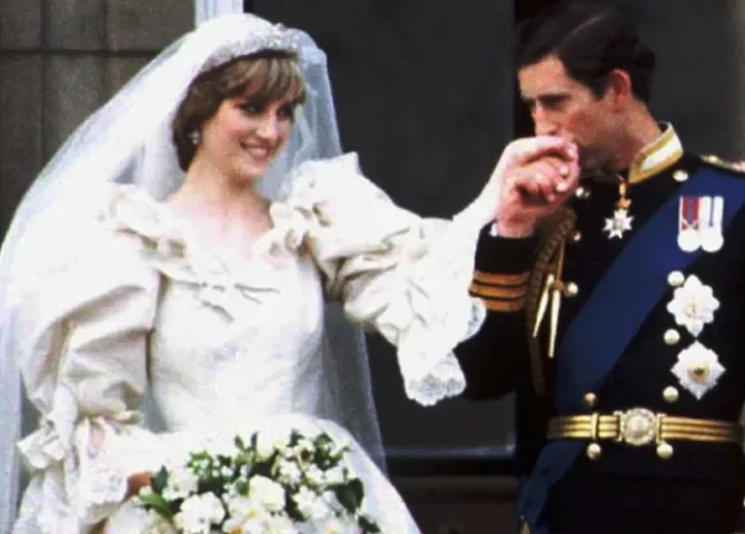   ¡El final del 'cuento de hadas' Diana y Carlos pusieron fin a su matrimonio hace 30 años  