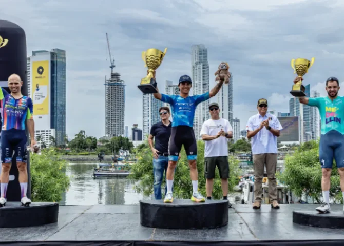  El corredor del GW Erco Sportfitness conquistó el triunfo tras 142.2 kilómetros de intensa carrera.Foto: Cortesía.  