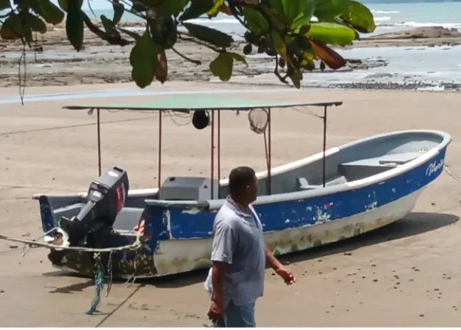  Pescadores del Golfo de Montijo luchan contra el mar y los altos costos para llevar comida a casa 