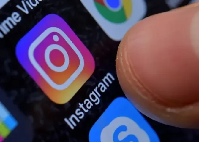 Fotografía de archivo de la aplicación de Instagram en un iPhone, en Kaarst (Alemania). EFE/ Sascha Steinbach 
