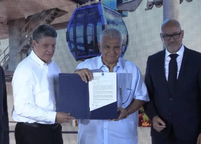   ¡Movilidad en Panamá y San Miguelito! Mulino da orden de proceder para construir el teleférico  