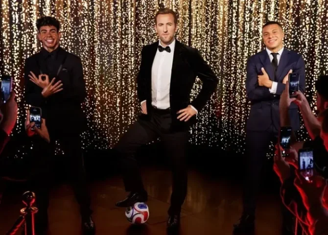  Los muñecos de cera que representan a Harry Kane, Lamine Yamal y Kylian Mbappé han sido reunidos de manera excepcional en el Museo Madame Tussaud de Londres. EFE/ Madame Tussauds London 